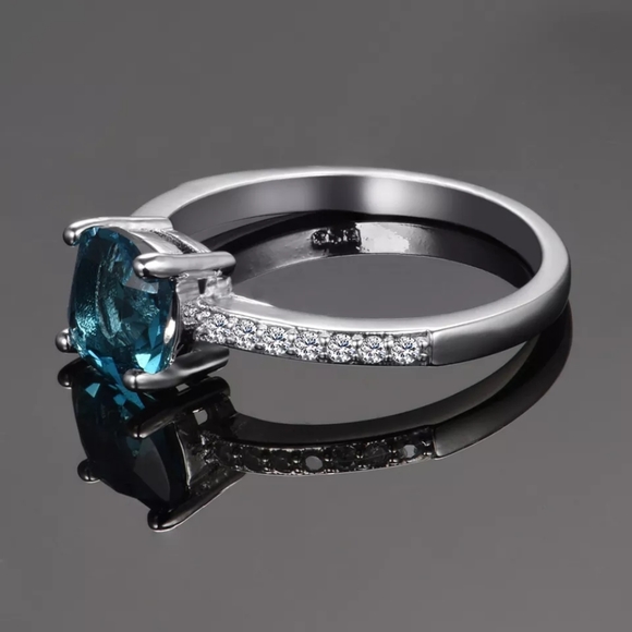 Exquisite Square Cut Peacock Blue Diamond Ring - Picture 2 of 5